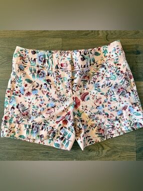 New York & Company Vintage Pink Floral Print Women’s Shorts Size 8